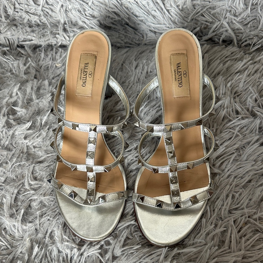 Valentino Silver Rockstud Cage Block Heel Sandals size 40